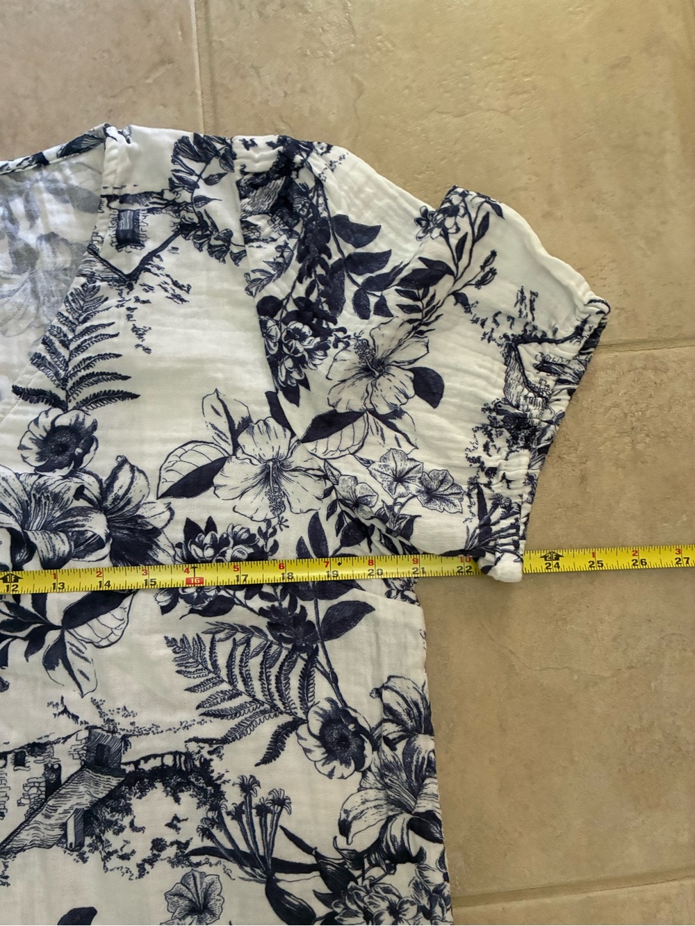 CeCe Navy Floral V-Neck Tie-Front Puff Sleeve Top - Picture 8 of 8
